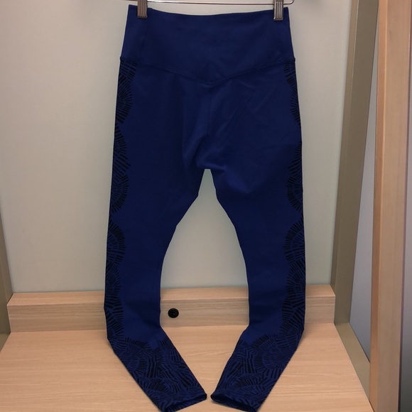 Women's Nike Power Legendary Tidal Printed Training Capri XS Blue Black Running‌ - Picture 6 of 6